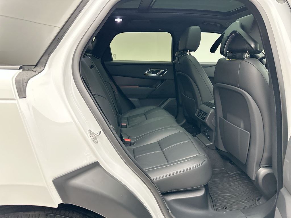 2026 Land Rover Range Rover Velar Dynamic SE 6