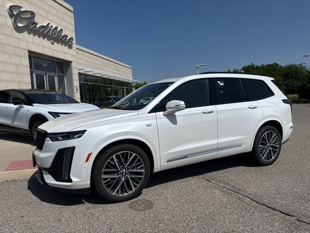 Crystal White Tricoat 2024 Cadillac XT6 SUV / Crossover Four-Wheel Drive 9-Speed Automatic