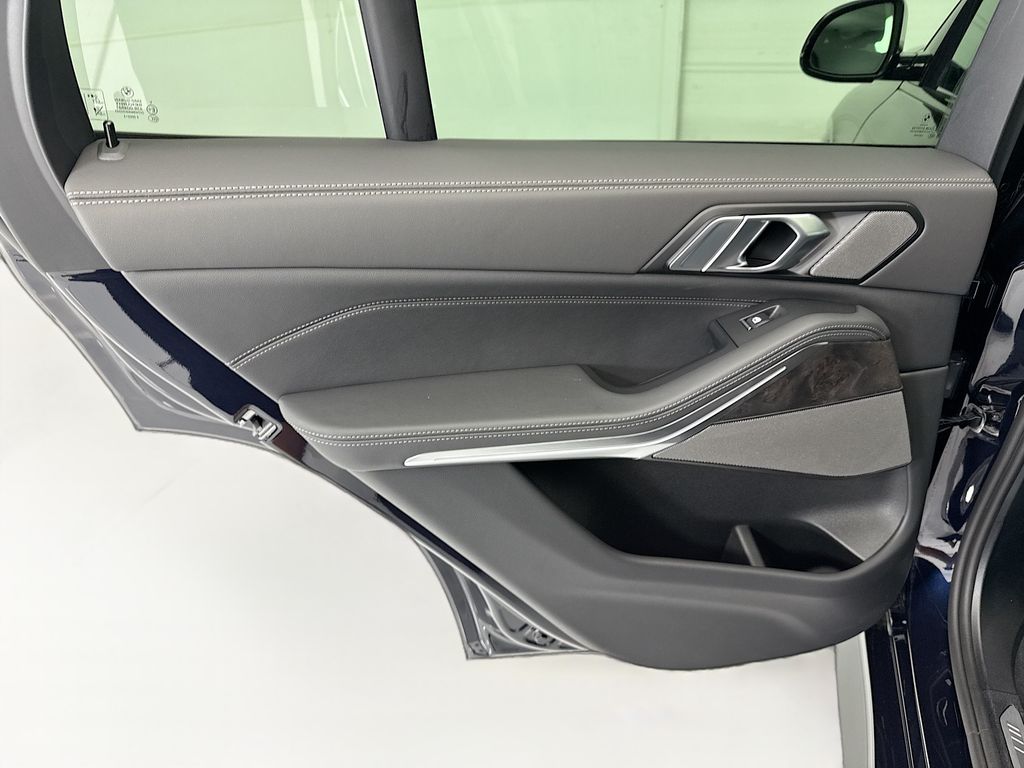 Thumbnail: 2026 BMW X5 - 25