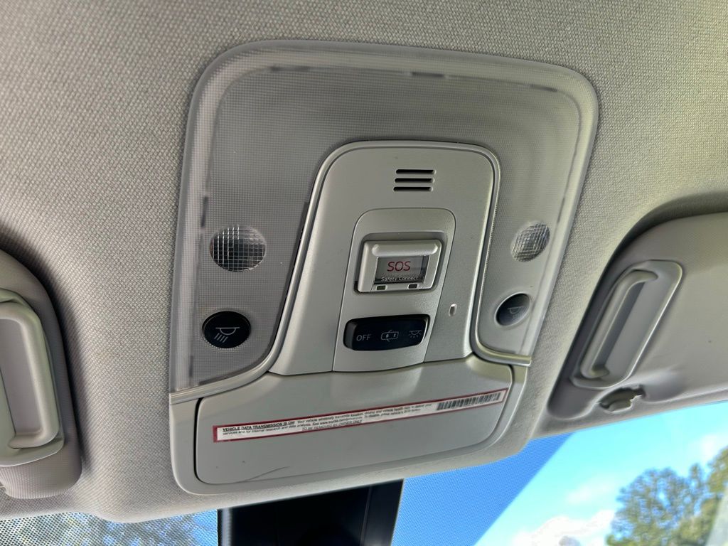 Thumbnail: 2020 Toyota Prius - 28