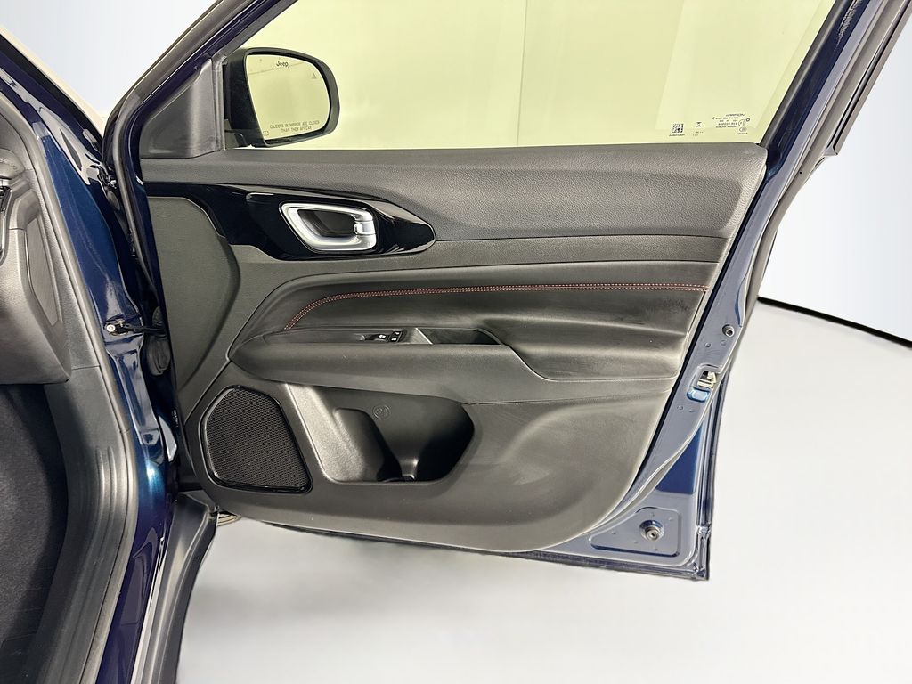 Thumbnail: 2024 Jeep Compass - 25