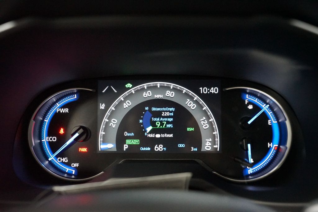 Thumbnail: 2025 Toyota RAV4 - 15