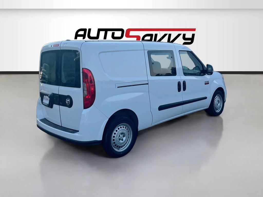 Used 2022 White Ram Base image 7