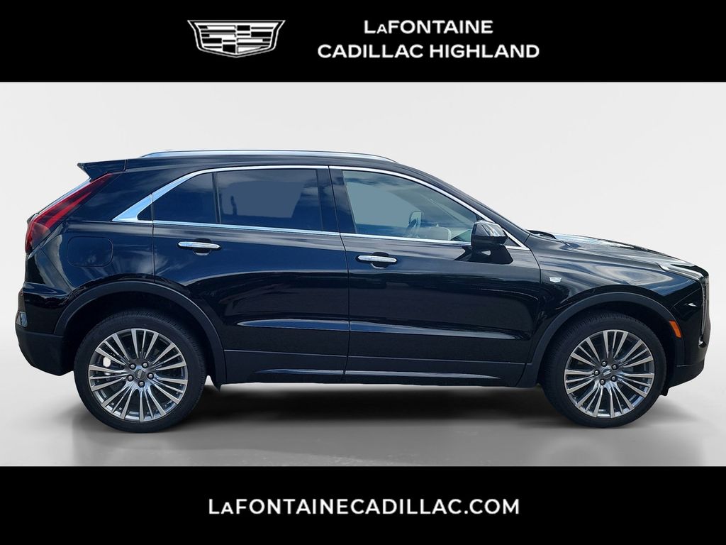 2024 Cadillac XT4 Premium Luxury 8