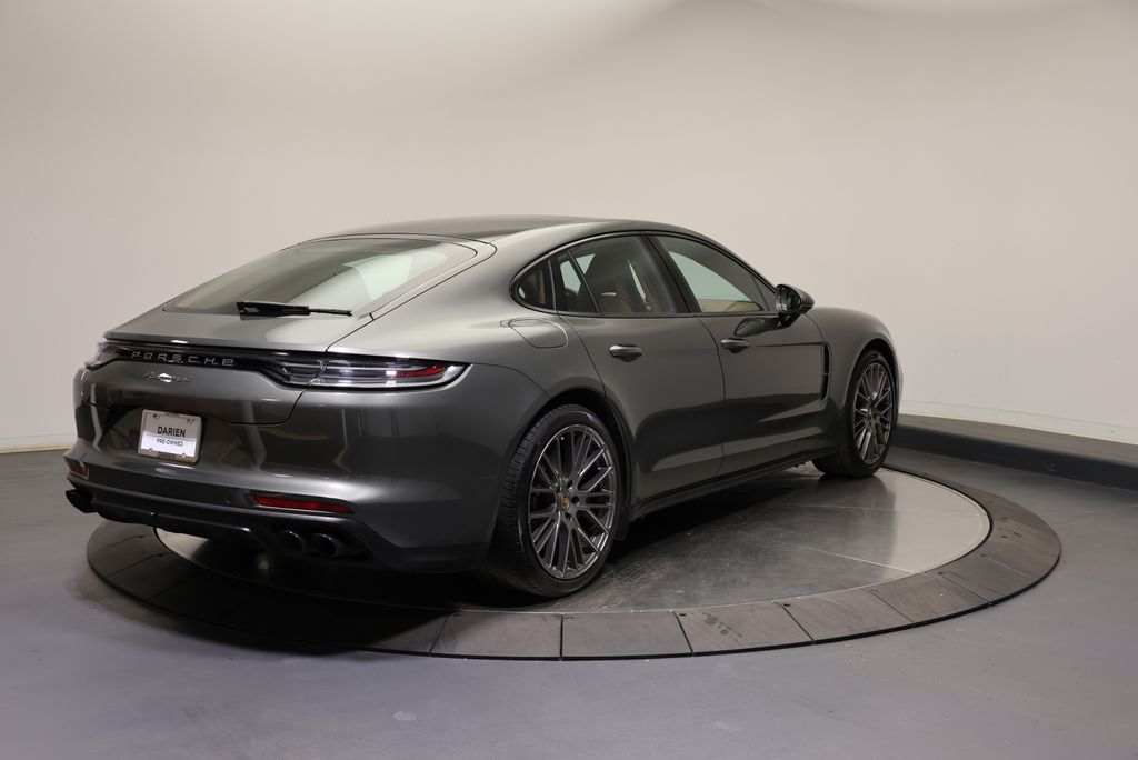 Thumbnail: 2022 Porsche Panamera - 5