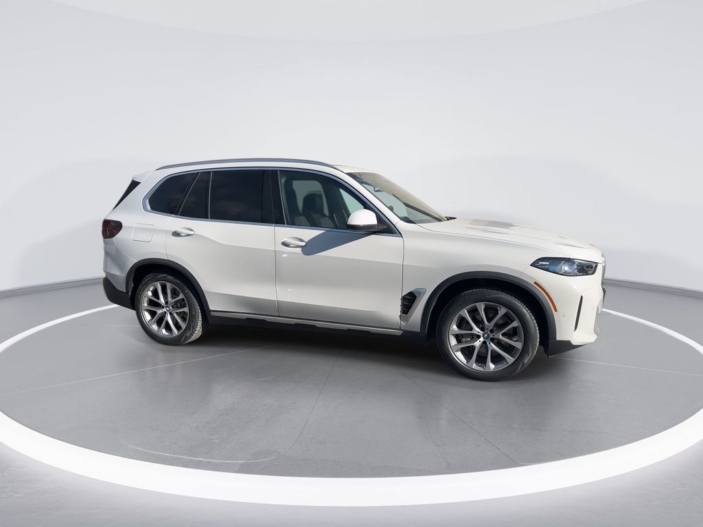 2025 BMW X5 xDrive50e 9