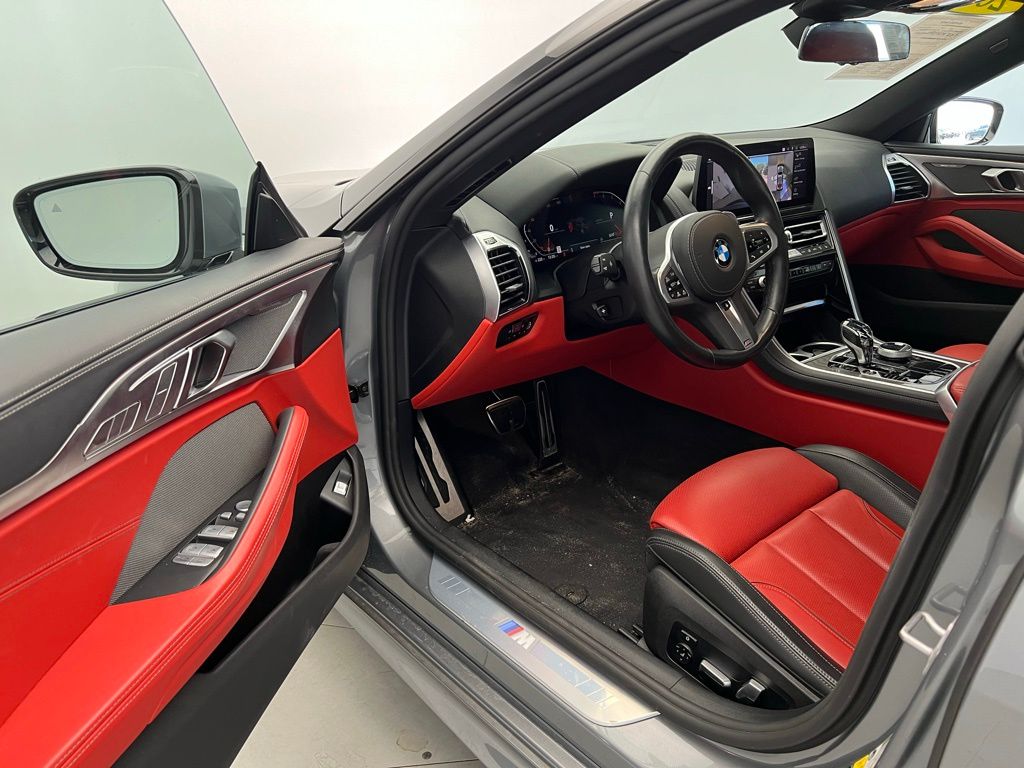 Thumbnail: 2024 BMW 8 Series - 23