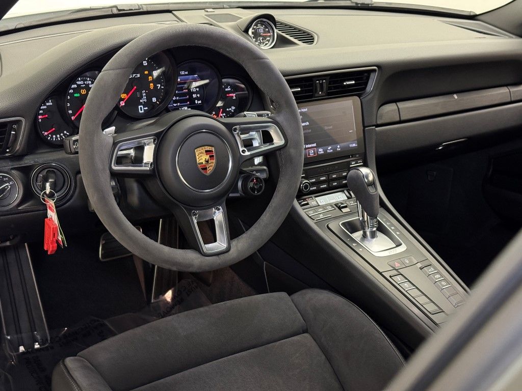 Thumbnail: 2019 Porsche 911 - 30