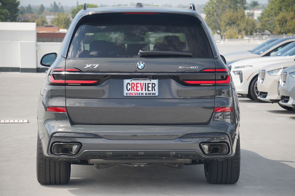 Thumbnail: 2026 BMW X7 - 6