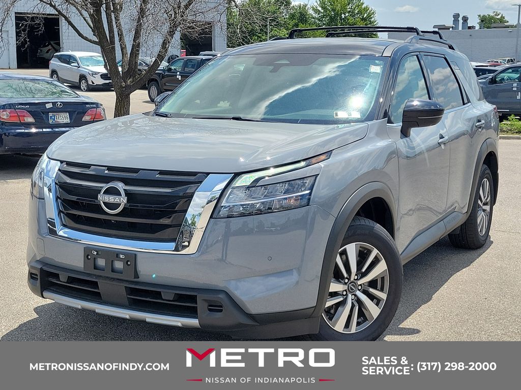 2023 Nissan Pathfinder SL 4WD