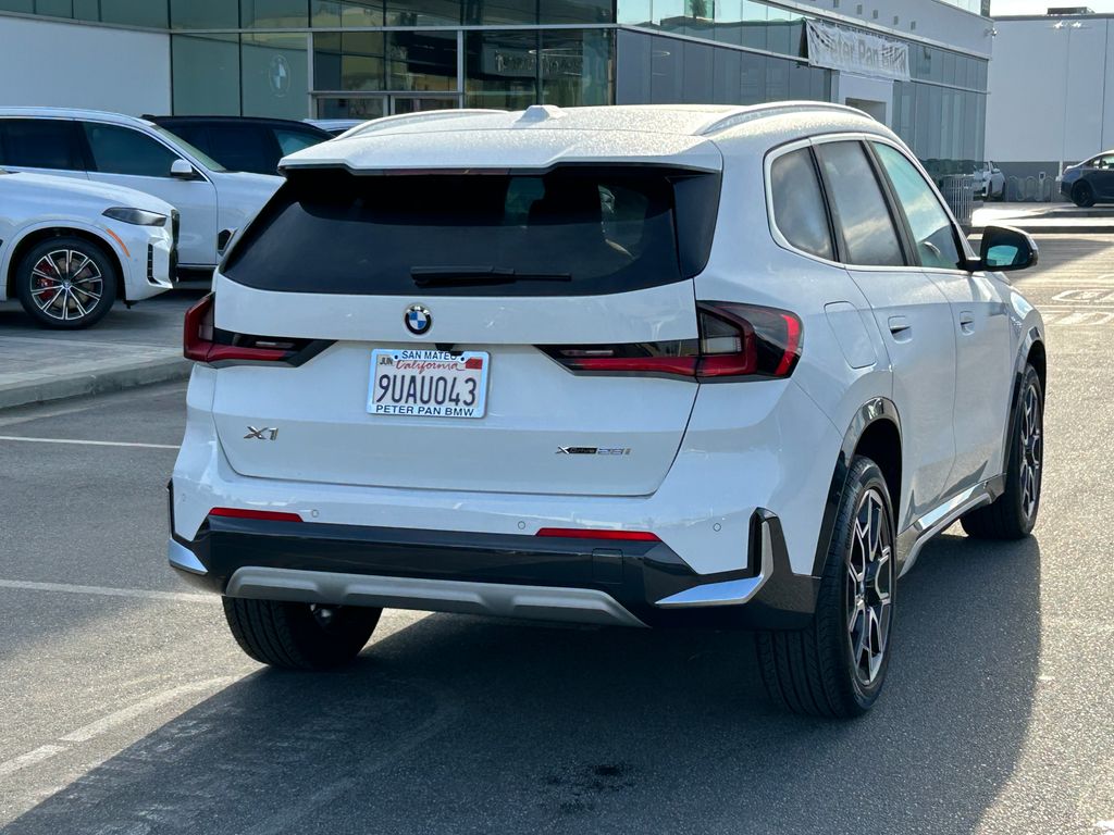 Thumbnail: 2025 BMW X1 - 5