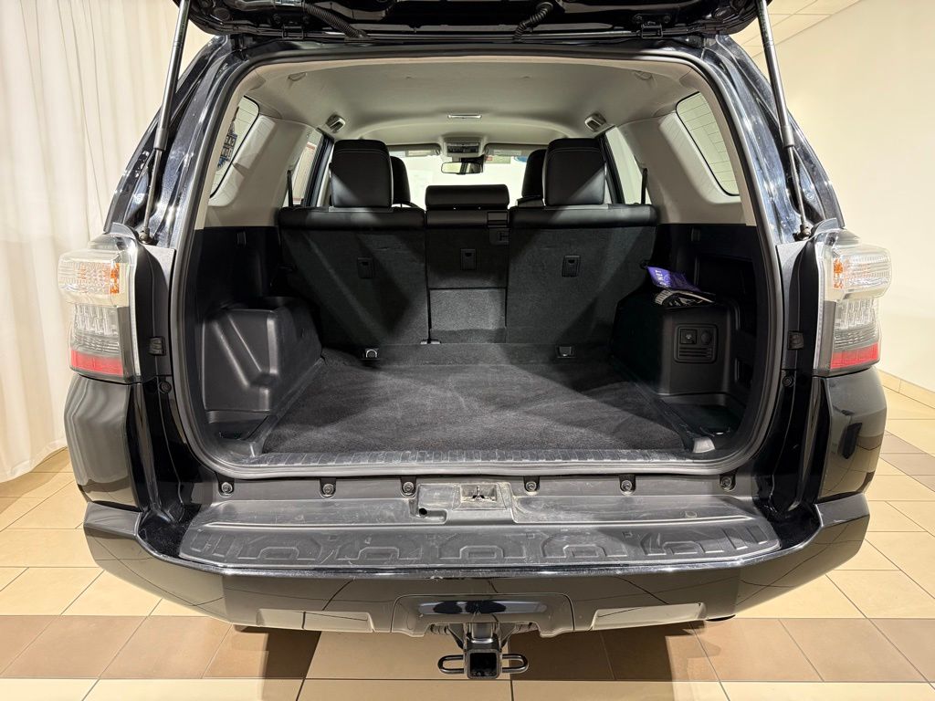 Thumbnail: 2024 Toyota 4Runner - 12