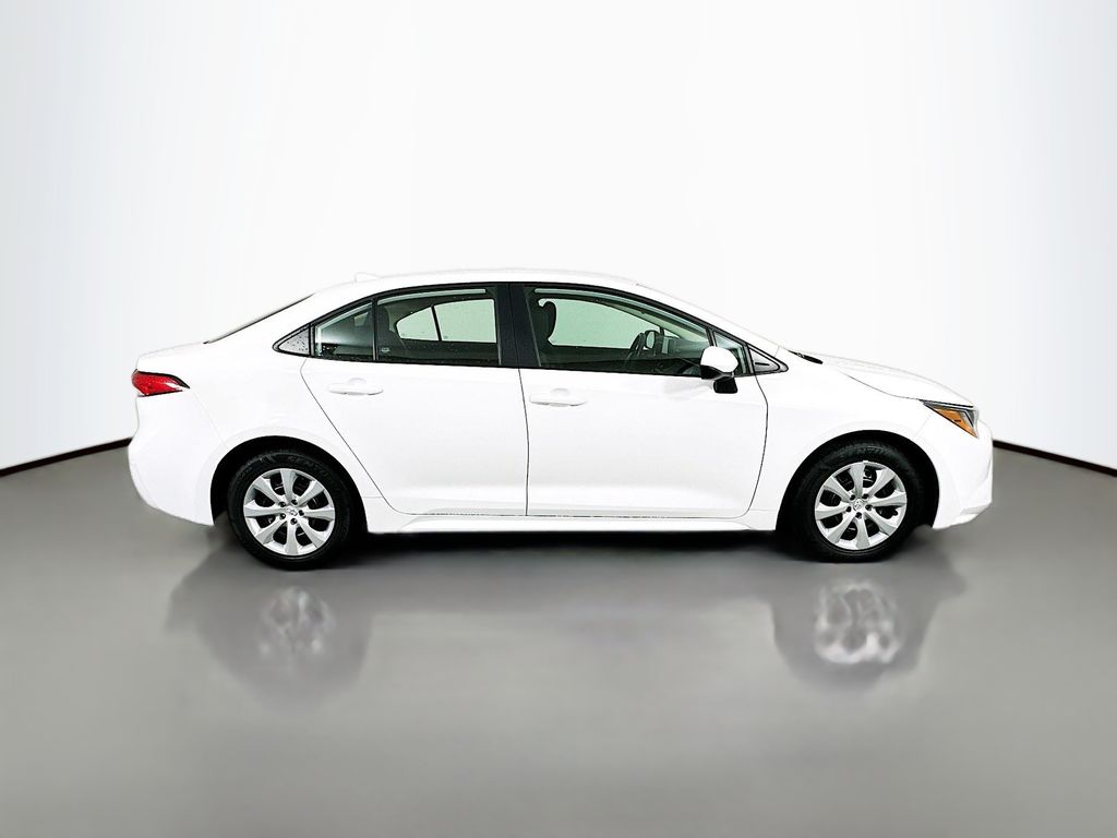 Thumbnail: 2024 Toyota Corolla - 4