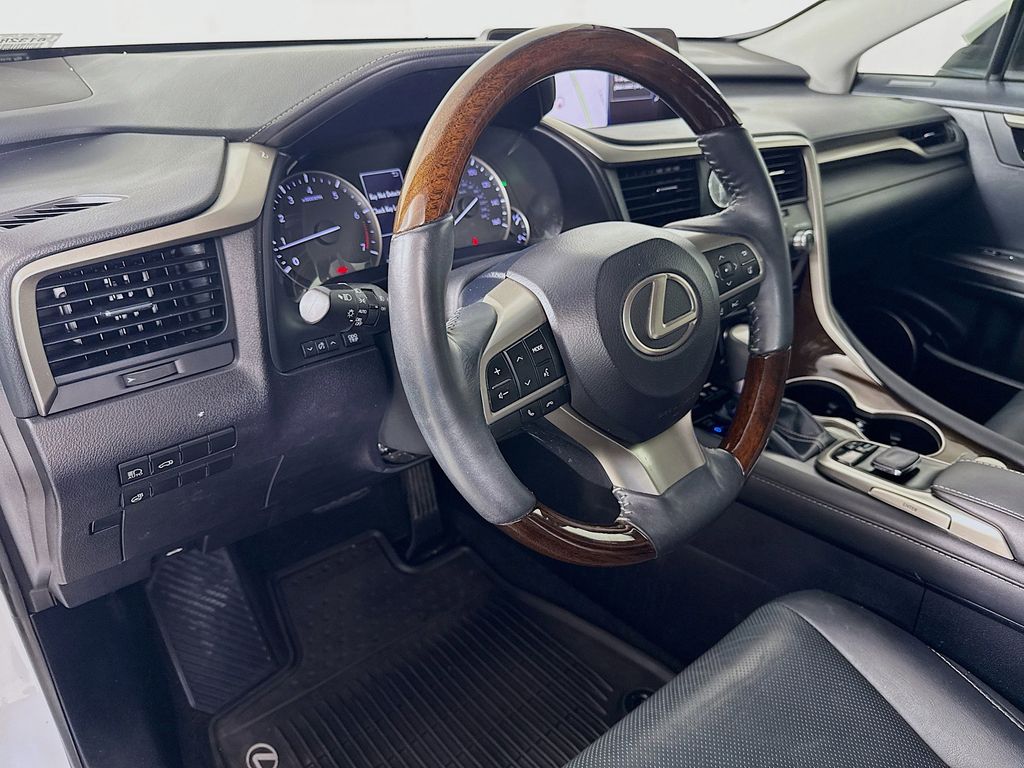 Thumbnail: 2018 Lexus RX - 9