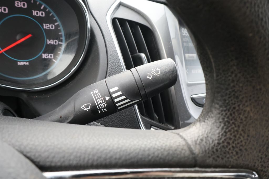 Thumbnail: 2017 Chevrolet Cruze - 21