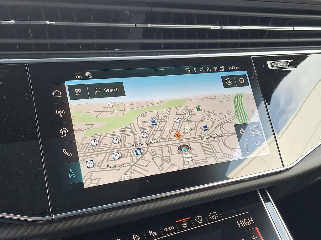 Thumbnail: 2026 Audi RS Q8 - 14