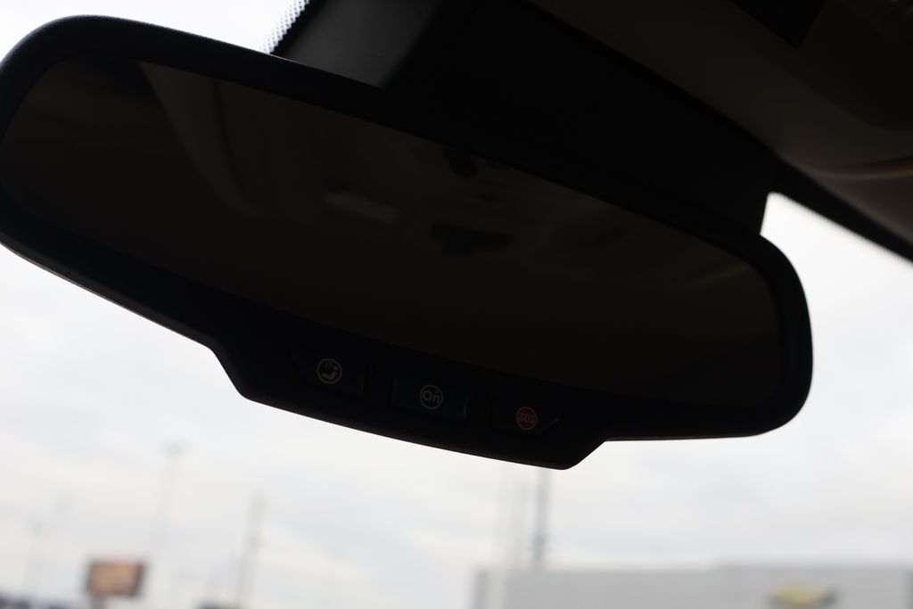 Thumbnail: 2013 Cadillac SRX - 32