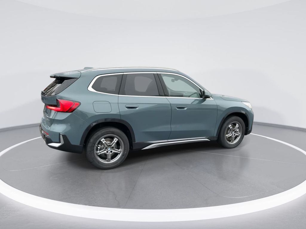 2025 BMW X1 xDrive28i 8