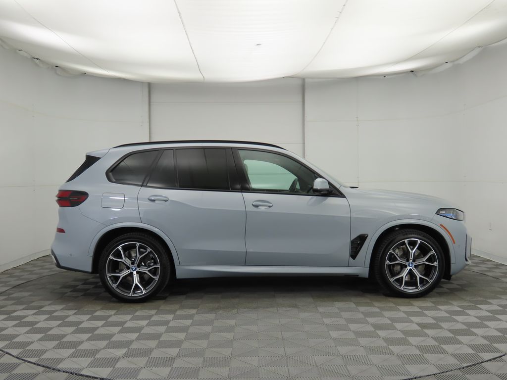 Thumbnail: 2024 BMW X5 - 4