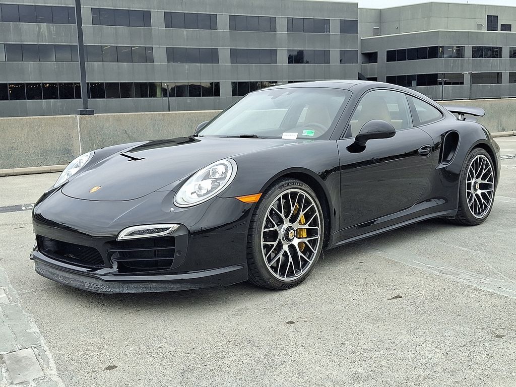 Thumbnail: 2016 Porsche 911 - 1