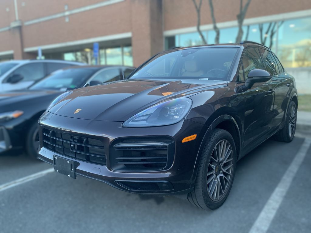 Thumbnail: 2023 Porsche Cayenne - 3