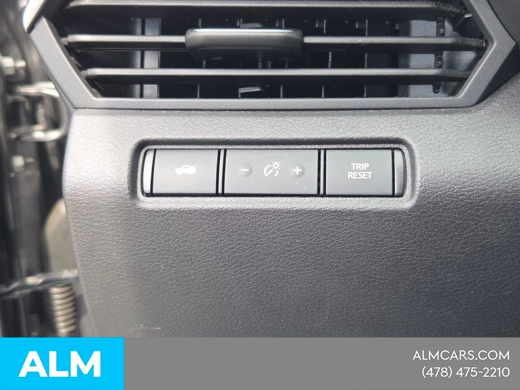 Used 2025 Gray Nissan 2.5 SV image 28