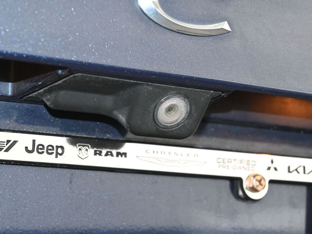 Used 2016 Midnight Lincoln Select image 41