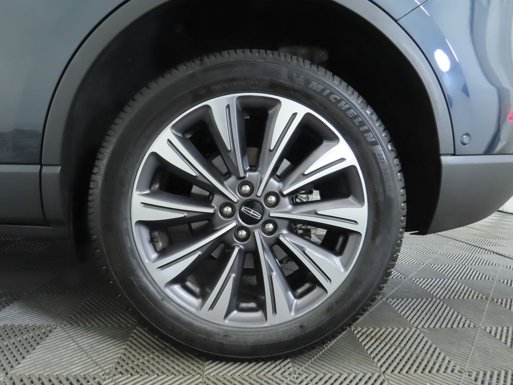 2022 Lincoln Corsair Reserve 32
