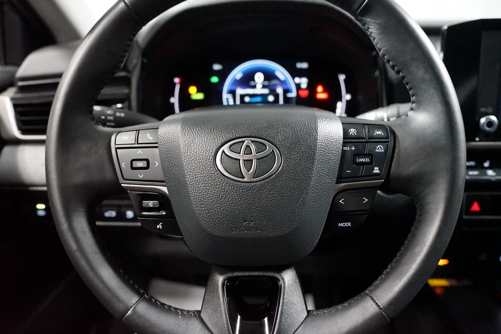 Thumbnail: 2025 Toyota Camry - 12