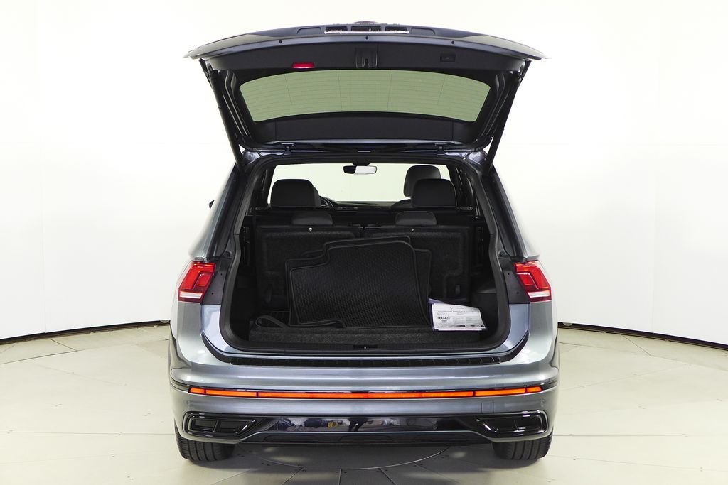 Thumbnail: 2024 Volkswagen Tiguan - 9