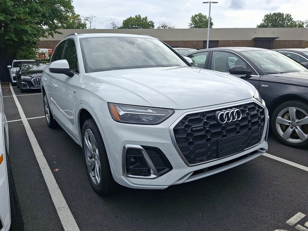 Thumbnail: 2025 Audi Q5 - 3