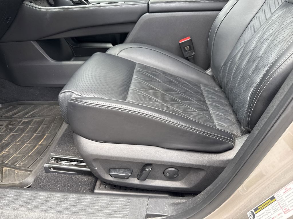 2024 Nissan Rogue Platinum Gold at Toyota of Victoria