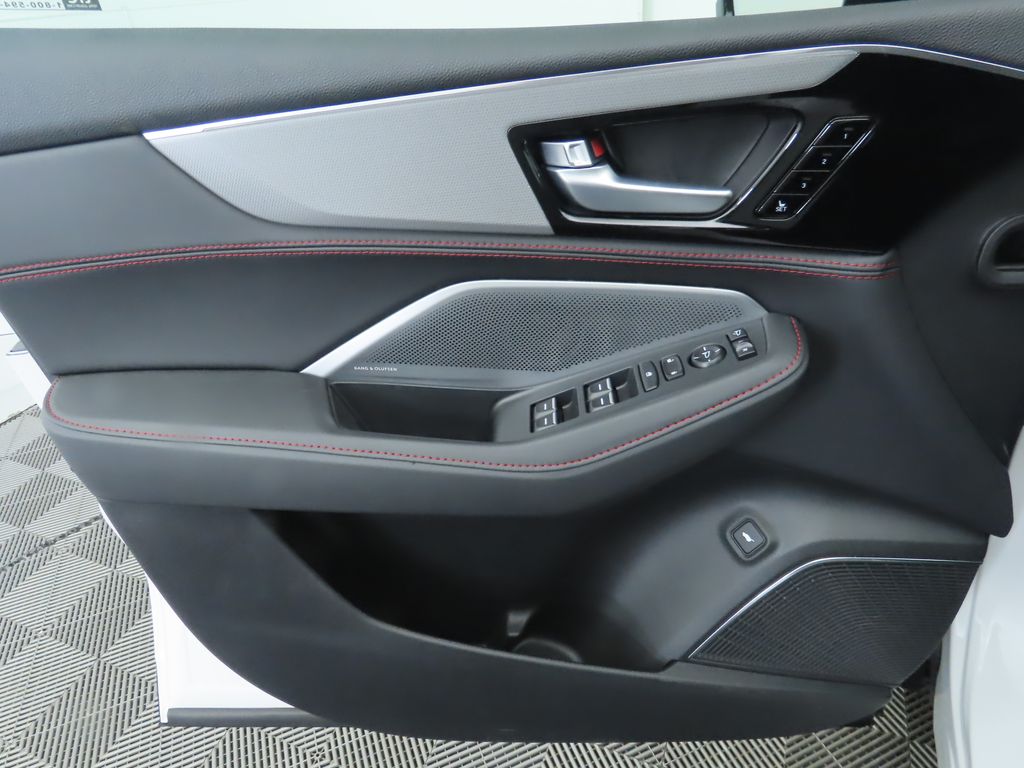 2026 Acura MDX Base 26