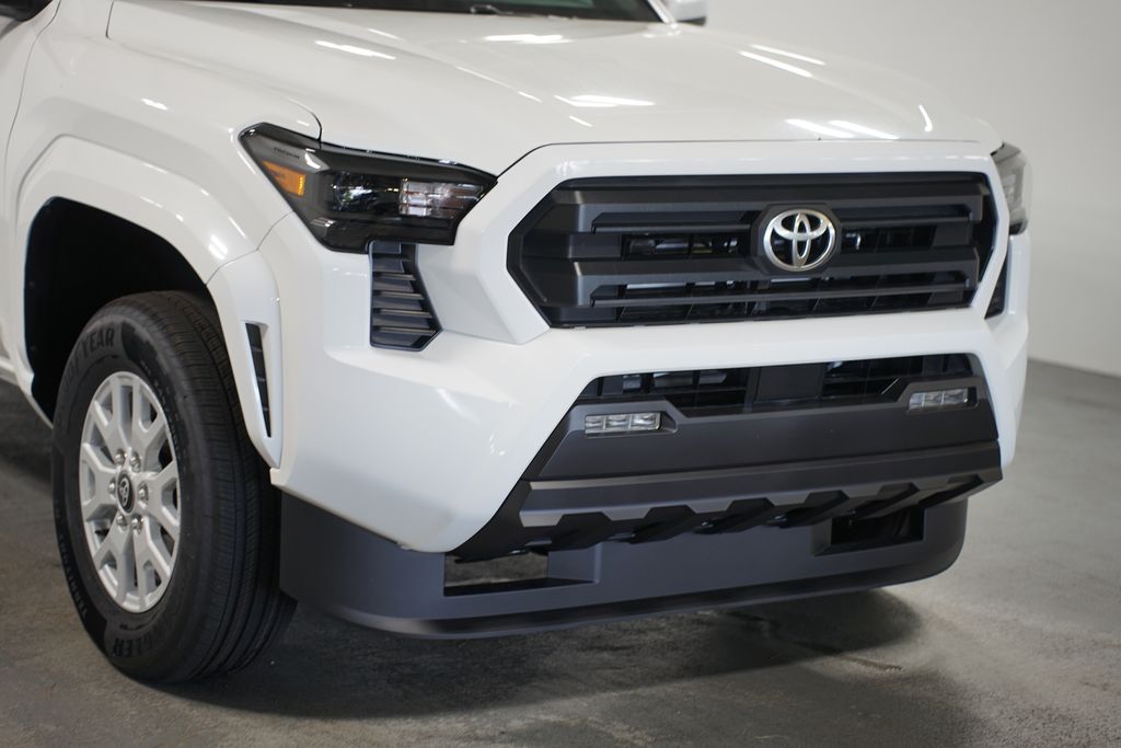 Thumbnail: 2025 Toyota Tacoma - 4