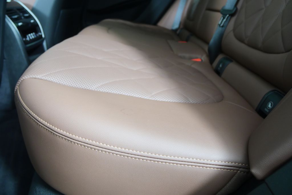 Thumbnail: 2025 BMW X5 - 14