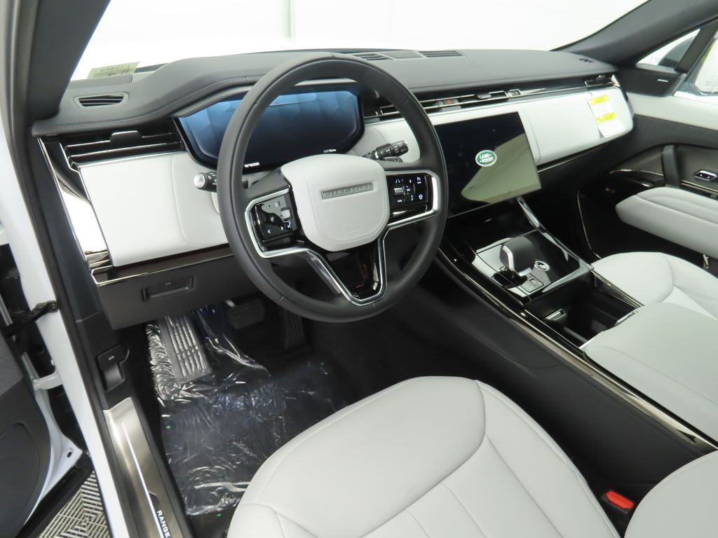 Thumbnail: 2025 Land Rover Range Rover Sport - 9