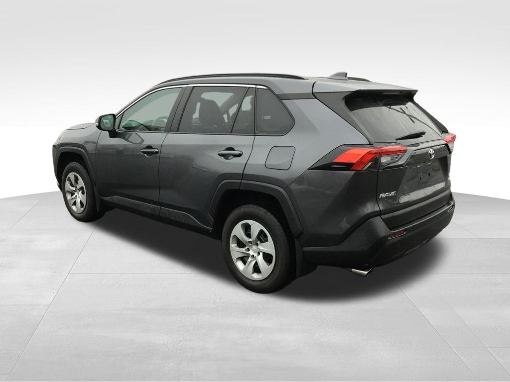 Thumbnail: 2021 Toyota RAV4 - 3