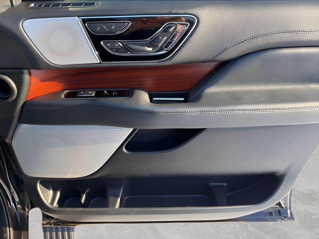 2024 Lincoln Navigator