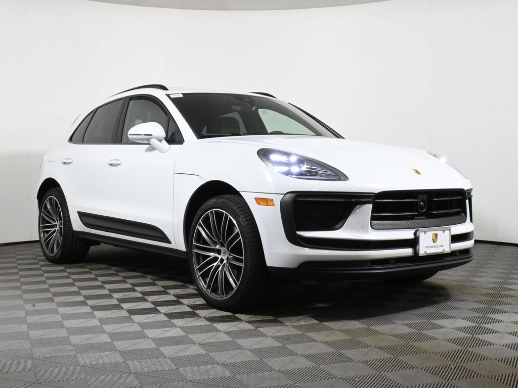 2024 Porsche Macan  9