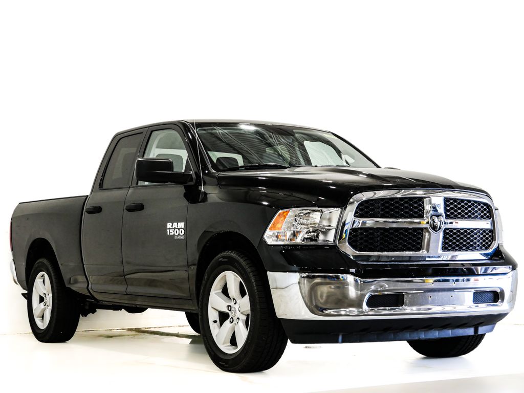 Diamond Black Crystal Pearlcoat 2024 RAM 1500 Pickup Truck Four-Wheel Drive 8-Speed Automatic