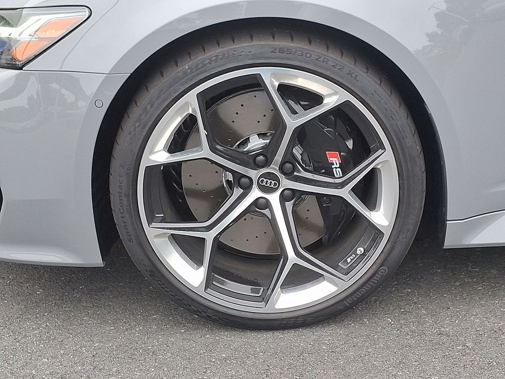 Thumbnail: 2025 Audi RS 6 - 5