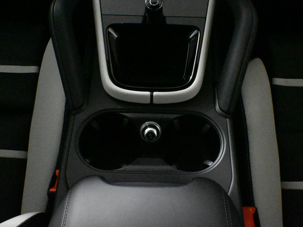 Thumbnail: 2026 Porsche Cayenne - 26