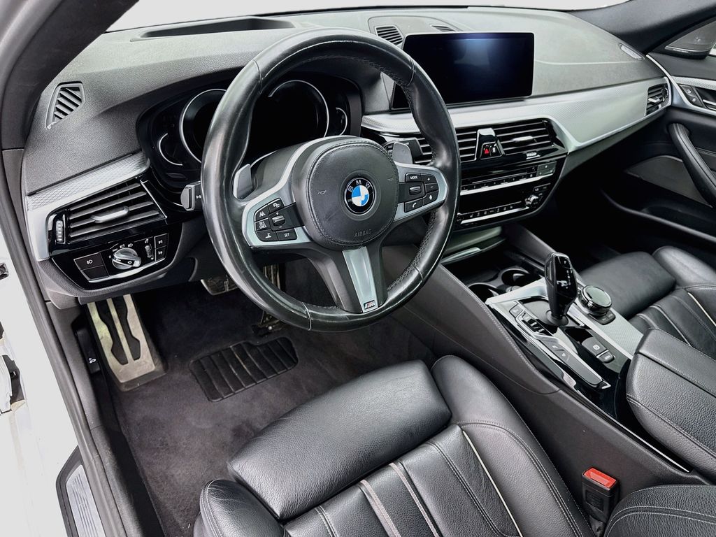 Thumbnail: 2019 BMW 5 Series - 9