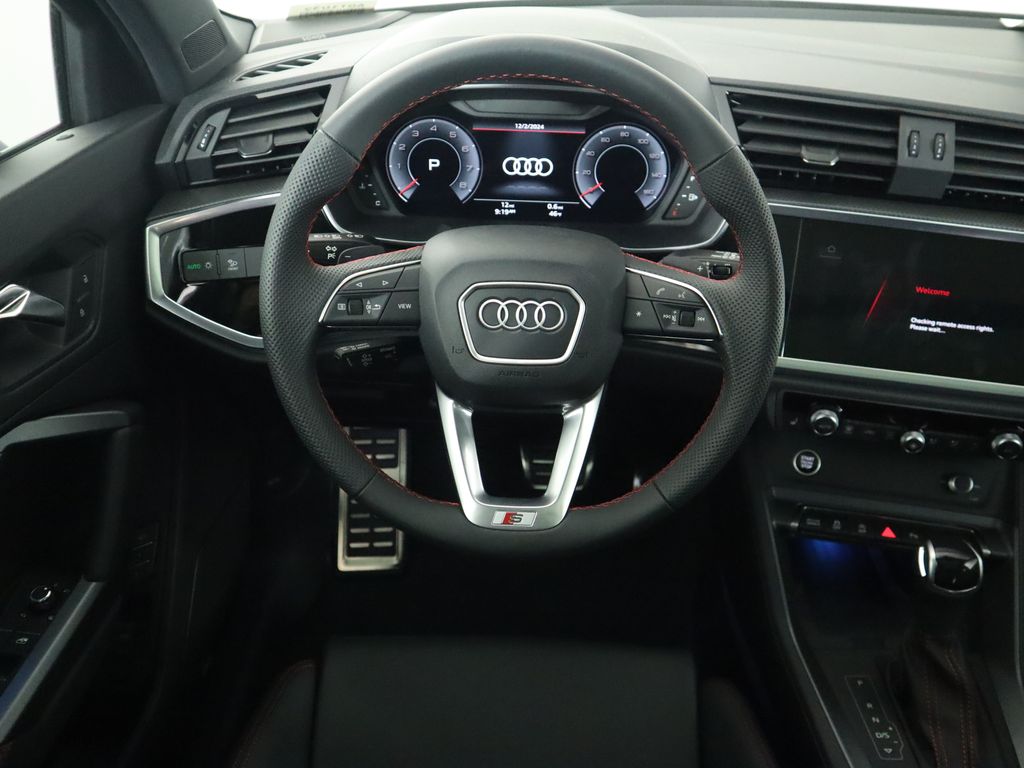 2025 Audi Q3  11