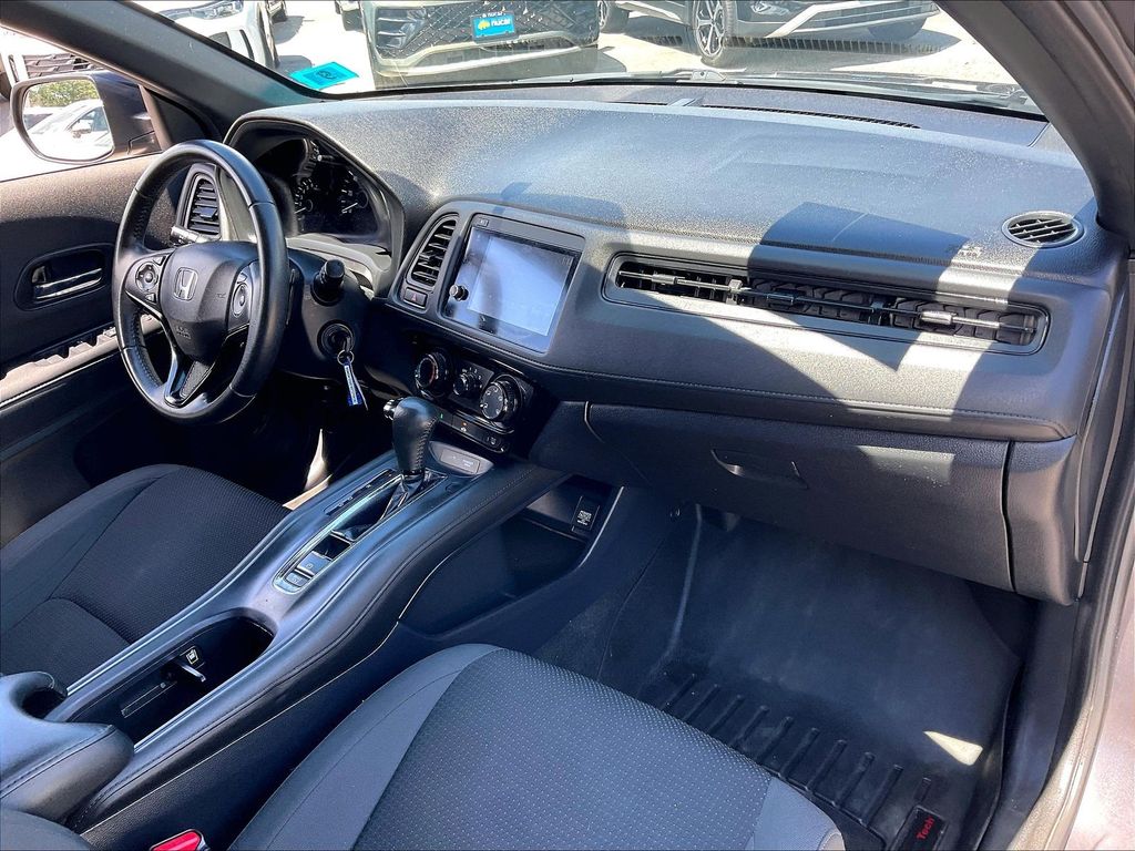 2021 Honda HR-V — photo 13