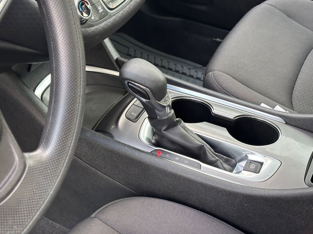 Used Car 2024 Chevrolet Malibu  Lt For Sale Under $20,000 In Austin, Texas