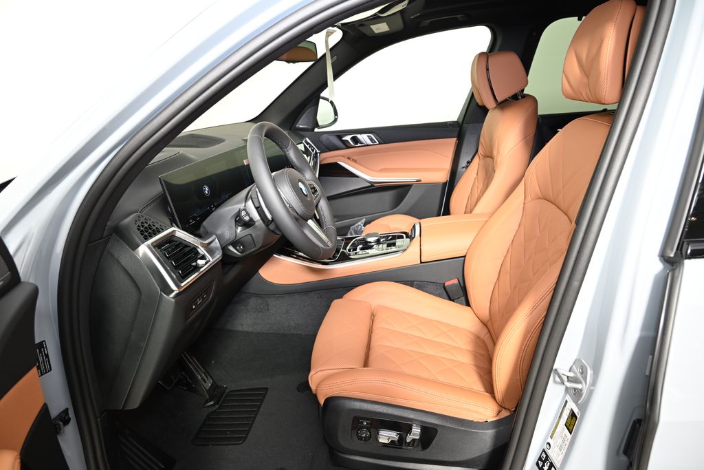 Thumbnail: 2026 BMW X5 - 14
