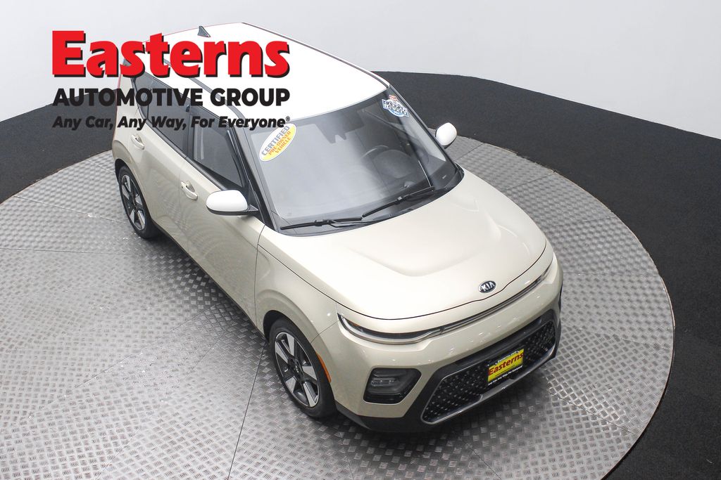 Used 2020 Gold Kia EX image 3
