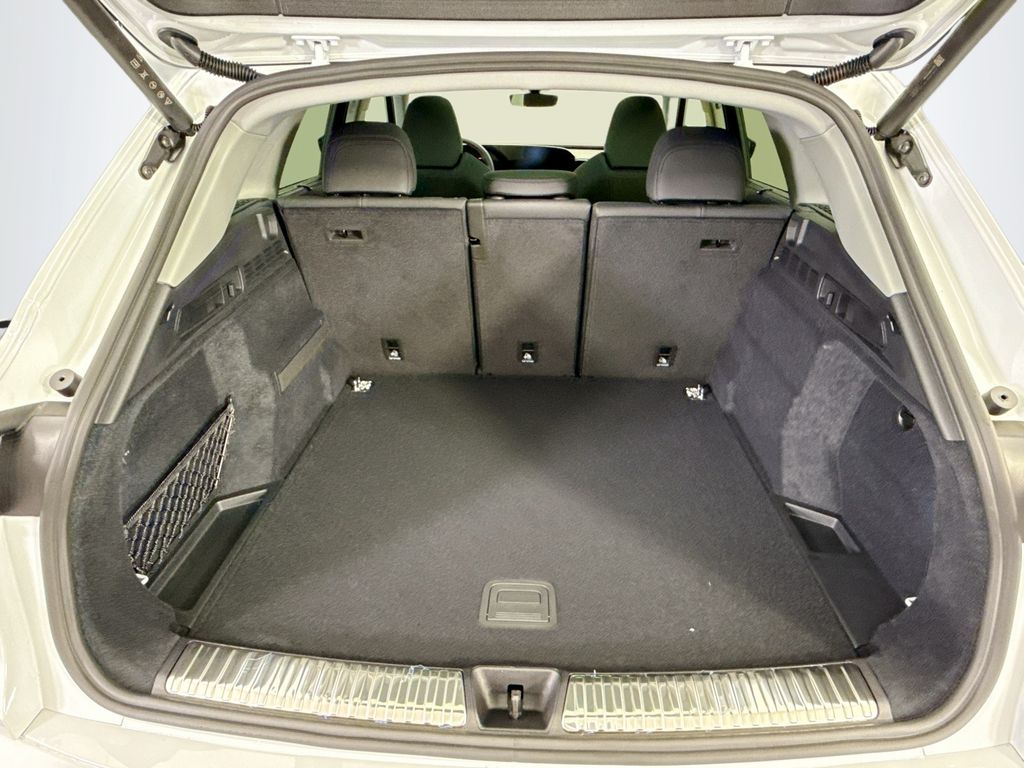 Thumbnail: 2025 Audi Q5 - 28