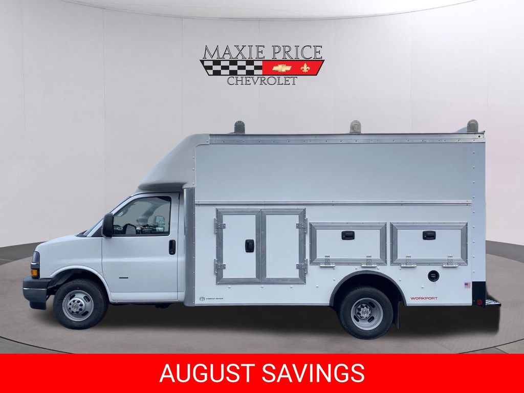 New 2025 Chevrolet Express 3500 Coupe